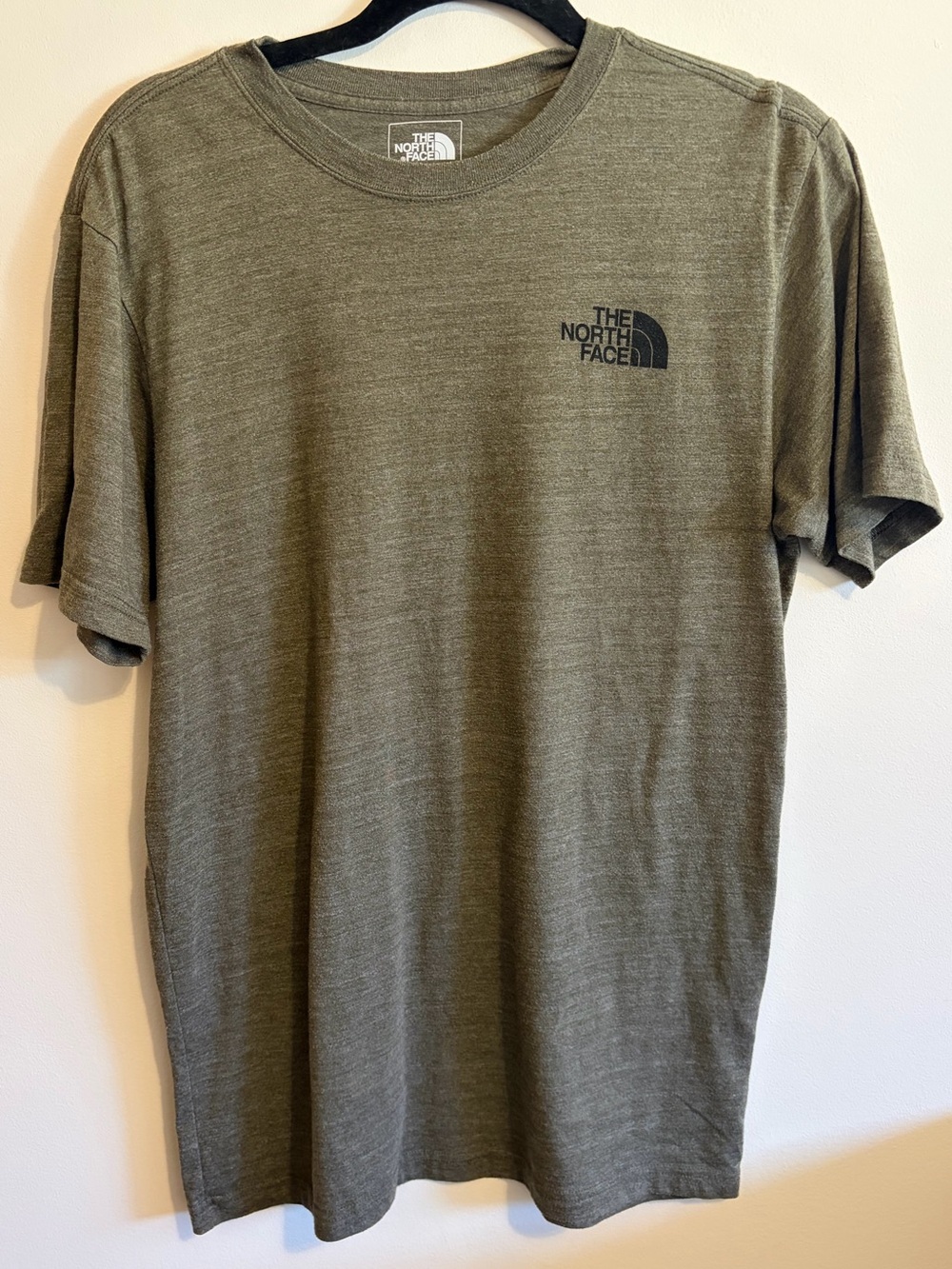 THE NORTH FACE- Men's medium Tri-Blend T-Shirt